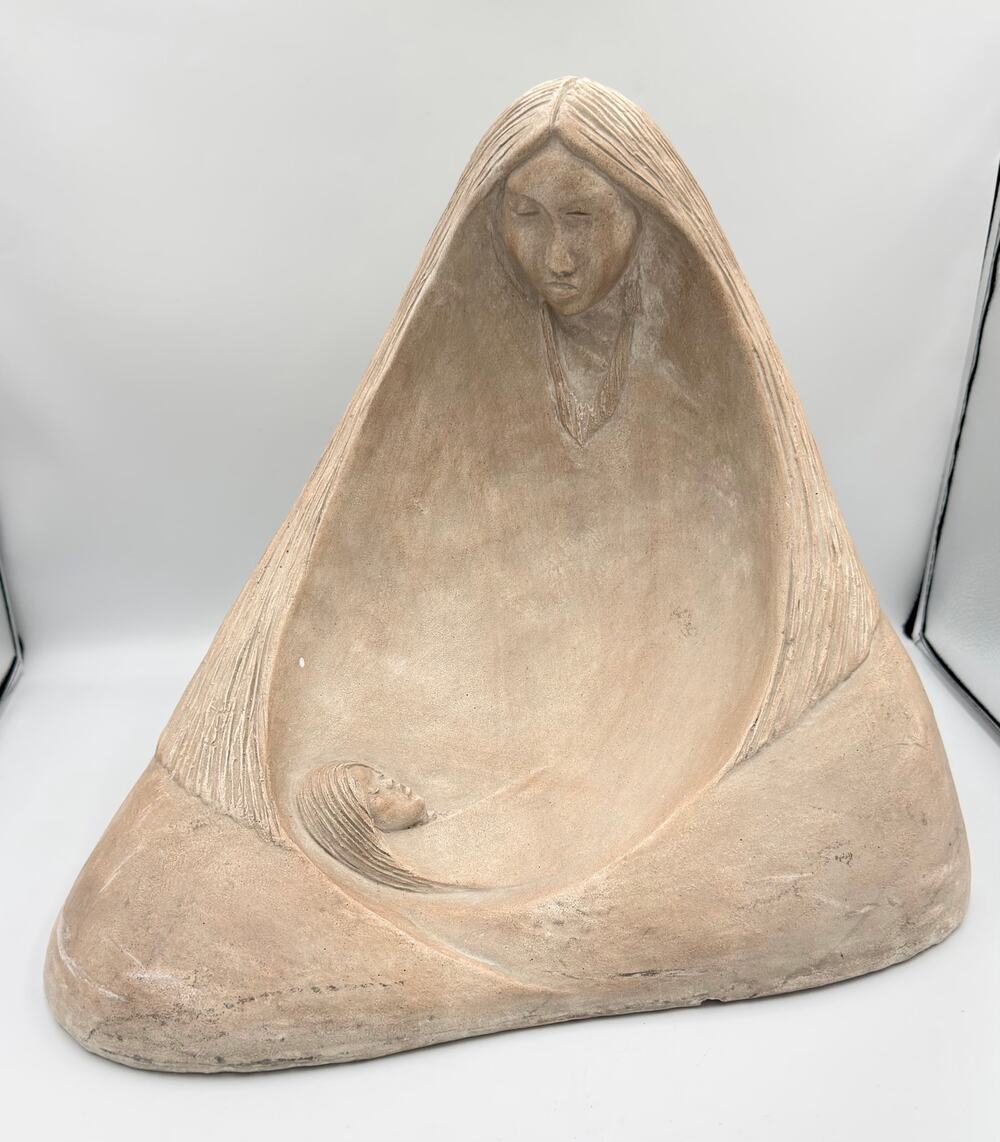 1983 Acoma La Madre Sculpture by Pamela Pierce Austin Productions